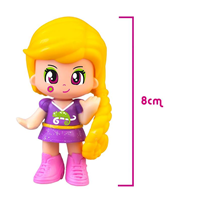 Figura con bolsito Pinypon Cuentos.8 cm. Armarios de cuentos con diferentes compartimentos para guardar accesorios y ropa. - Modelos surtidos