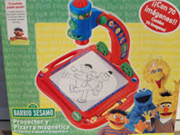 PROYECTOR BARRIO SESAMO