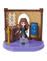 AULA ENCANTAMIENTOS MAGICOS + FIGURA HERMIONE HARRY POTTER 5CM