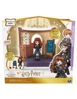 AULA ENCANTAMIENTOS MAGICOS + FIGURA HERMIONE HARRY POTTER 5CM