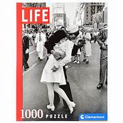 1000 LIFE EL BESO