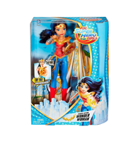 MUÑECA SUPER HERO GIRLS WONDER WOMAN EN ACCIÓN CON LUZ